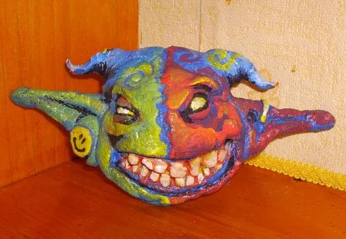 une zolie sculpture « Pâte à sel » que j'ai biloutée en 2006