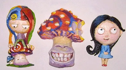 une zolie sculpture « Pâte à sel » que j'ai biloutée en 2007