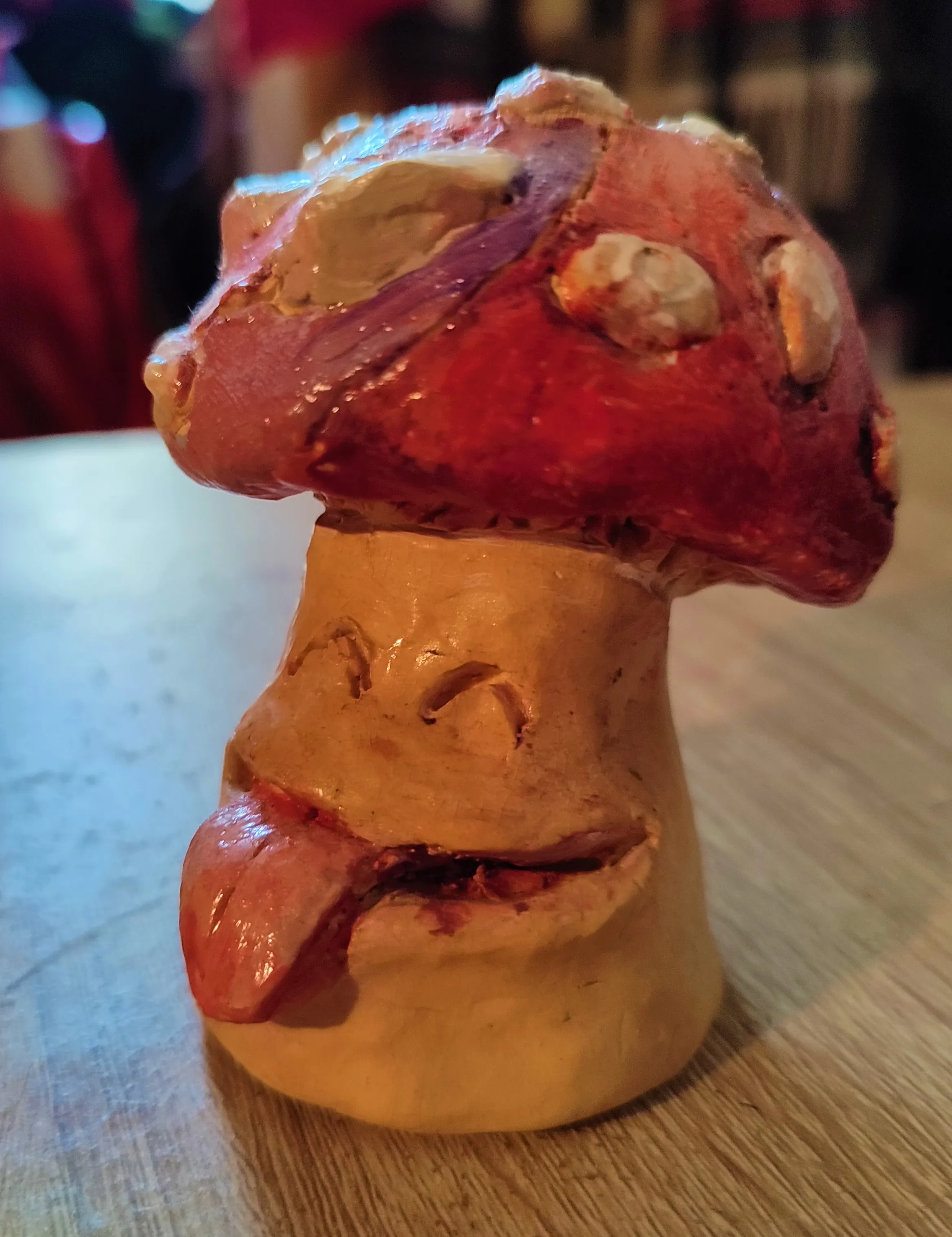une zolie sculpture « Champignon bilouteux » que j'ai biloutée en 2020